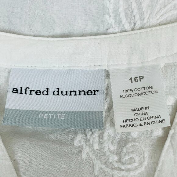 Alfred Dunner 3/4 Sleeve Sheer Top Sz 16P White Embroidered Pintuck Gauzy Beach - Picture 6 of 6
